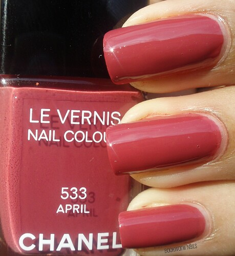 Chanel+Spring+2012+Le+vernis+April+Swatch+Bookworm+Nails+2.jpg
