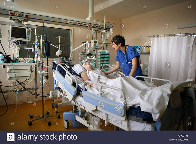 altona-children-s-hospital-intensive-care-unit-AAC7TN.jpg