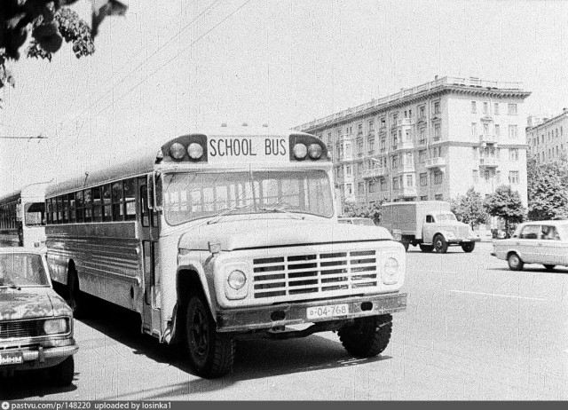 schoolbus5879502.jpg
