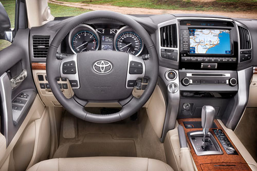 Toyota-Sequoia-interior.jpg